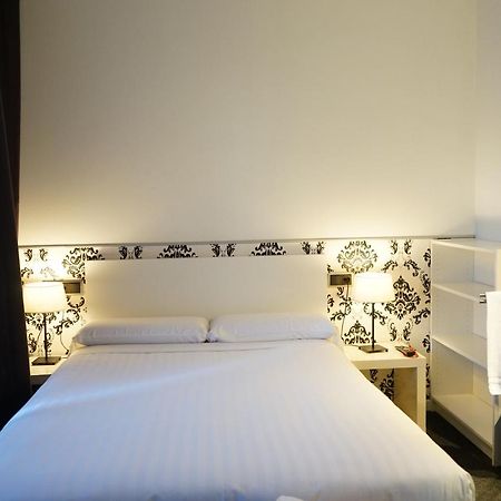 Q Barcelona Hotel ภายนอก รูปภาพ