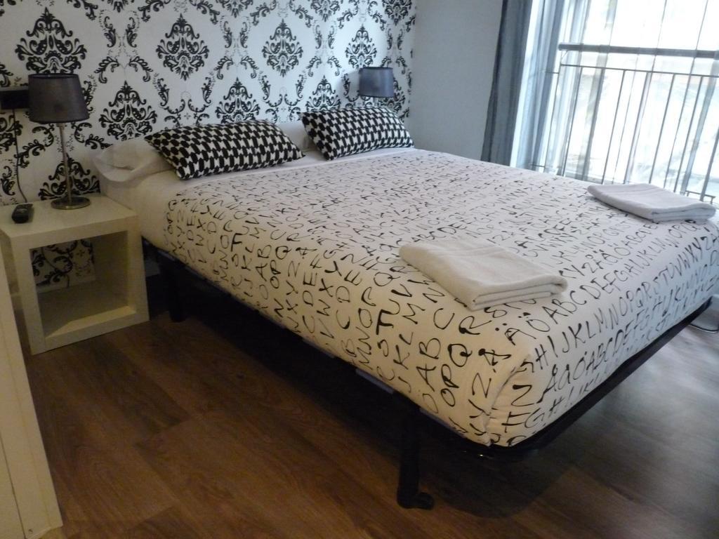 Q Barcelona Hotel ภายนอก รูปภาพ