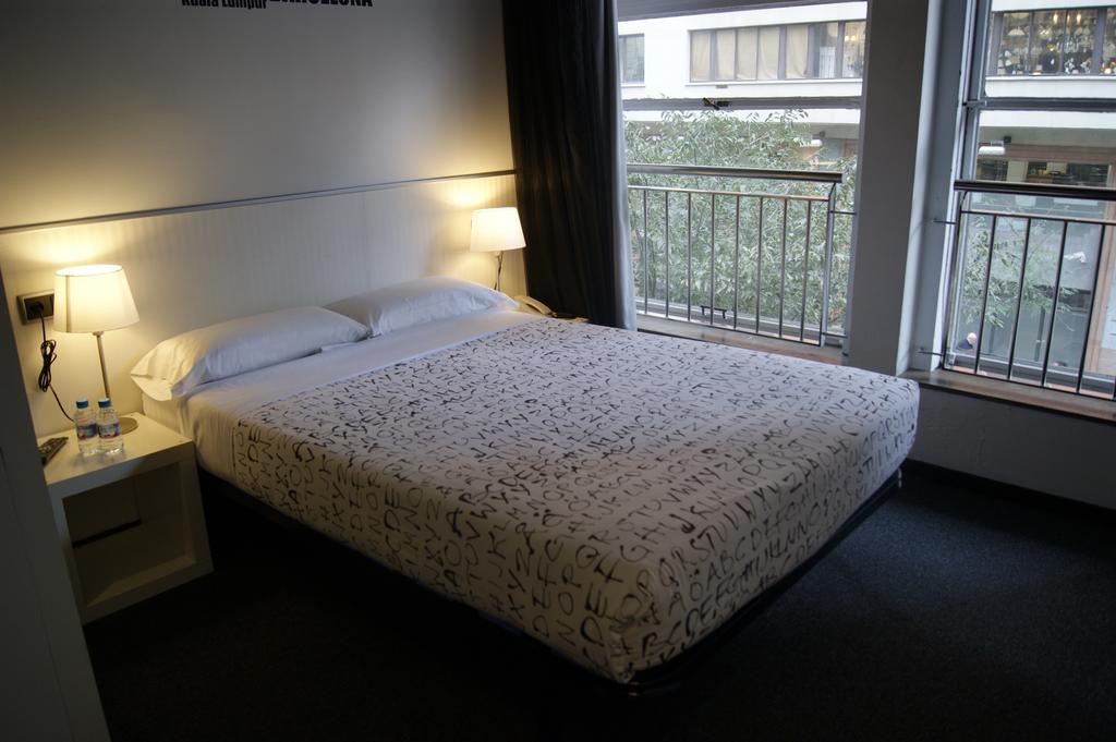 Q Barcelona Hotel ภายนอก รูปภาพ