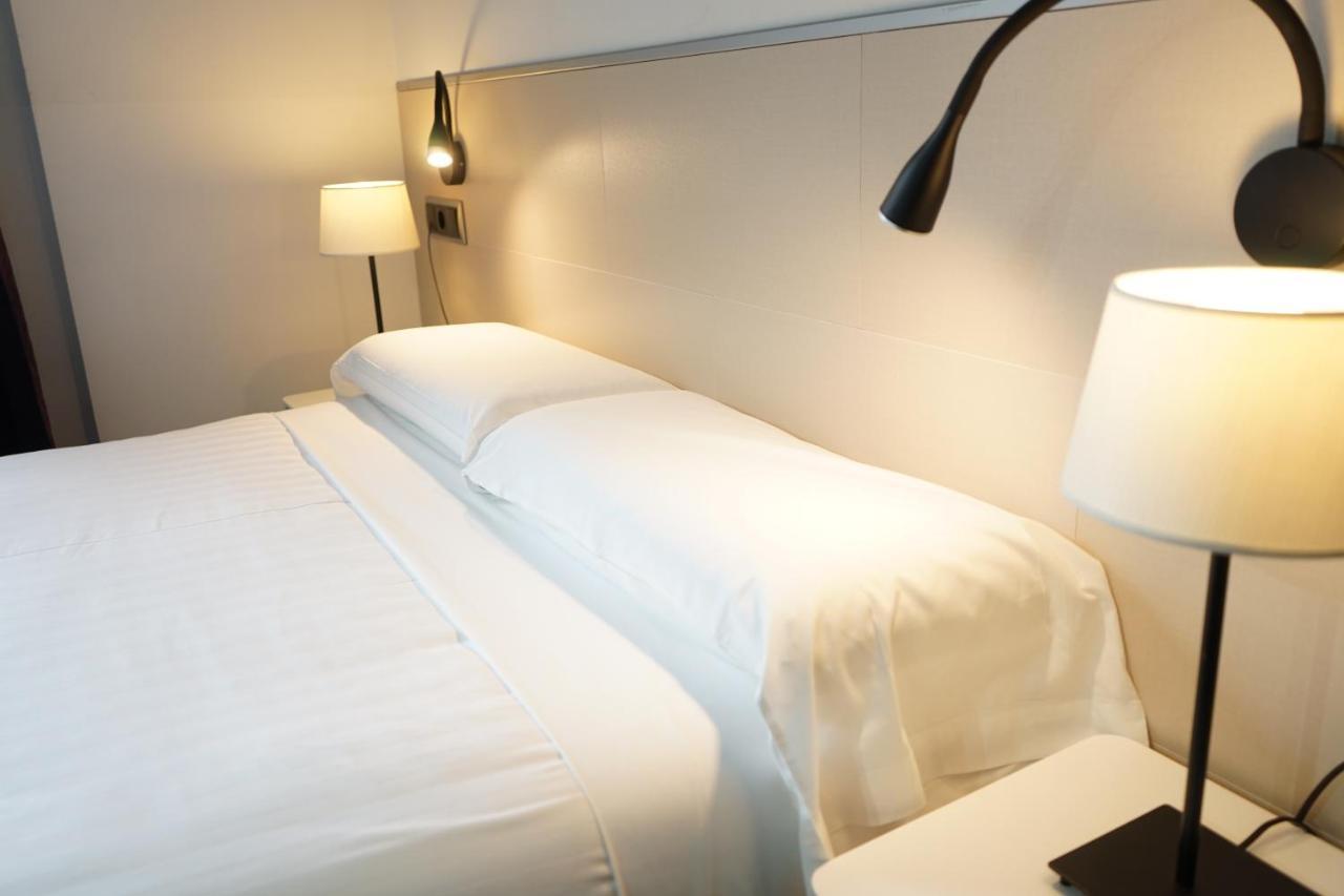 Q Barcelona Hotel ภายนอก รูปภาพ